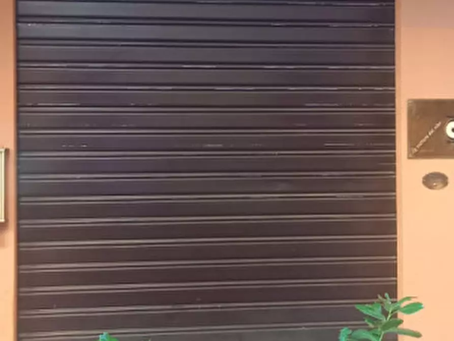Immagine 7 di Attività commerciale in vendita  in Via Broccaindosso a Bologna