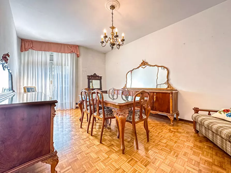 Immagine 5 di Appartamento in vendita  in via vittorio veneto 80 a Borgosesia