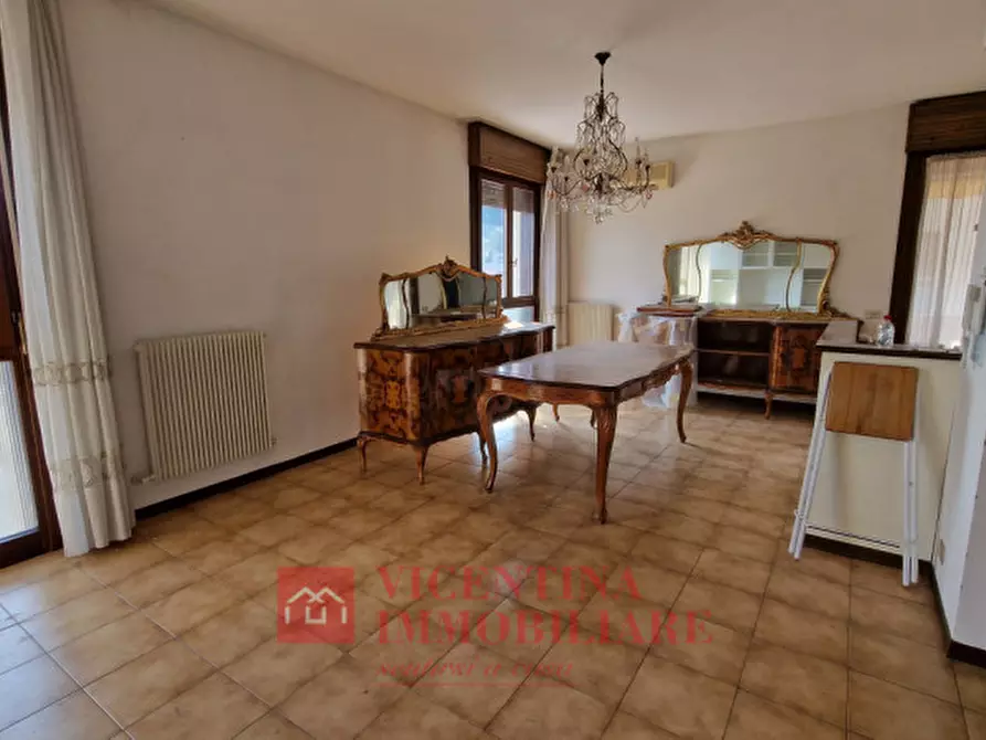 Immagine 2 di Appartamento in vendita  in via Rossini a Altavilla Vicentina