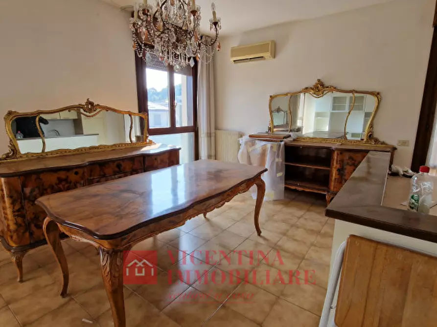 Immagine 4 di Appartamento in vendita  in via Rossini a Altavilla Vicentina