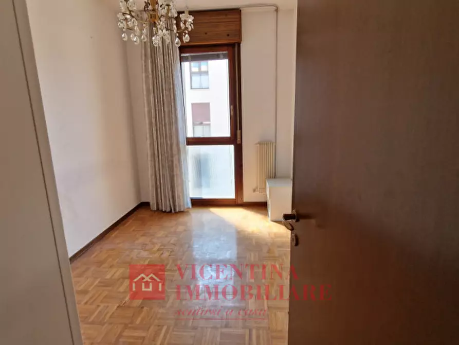 Immagine 9 di Appartamento in vendita  in via Rossini a Altavilla Vicentina