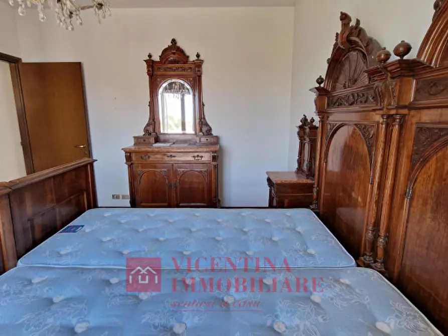 Immagine 16 di Appartamento in vendita  in via Rossini a Altavilla Vicentina