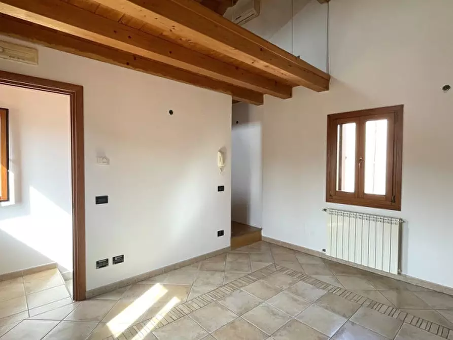 Immagine 3 di Appartamento in vendita  in Calle Vianelli a Chioggia