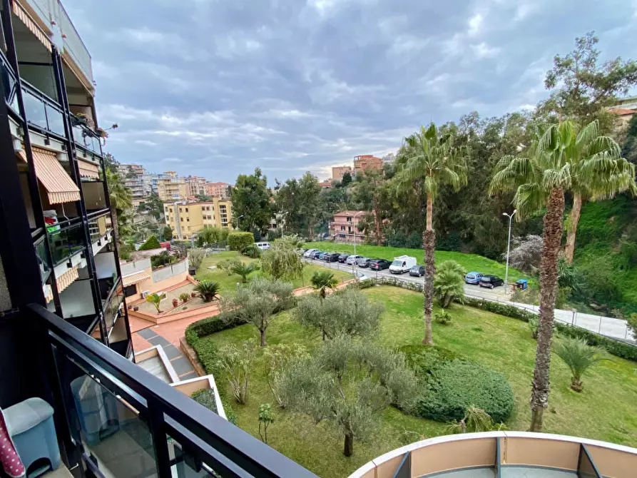 Immagine 1 di Appartamento in vendita  in Via Panizzi a San Remo