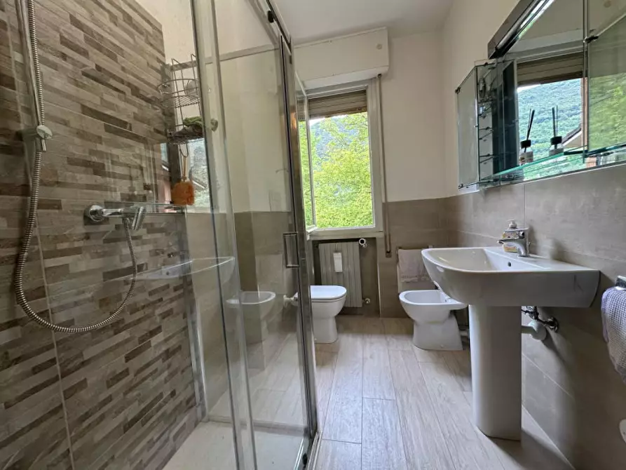 Immagine 49 di Appartamento in vendita  in Via Camillo Benso Conte Di Cavour a Botticino