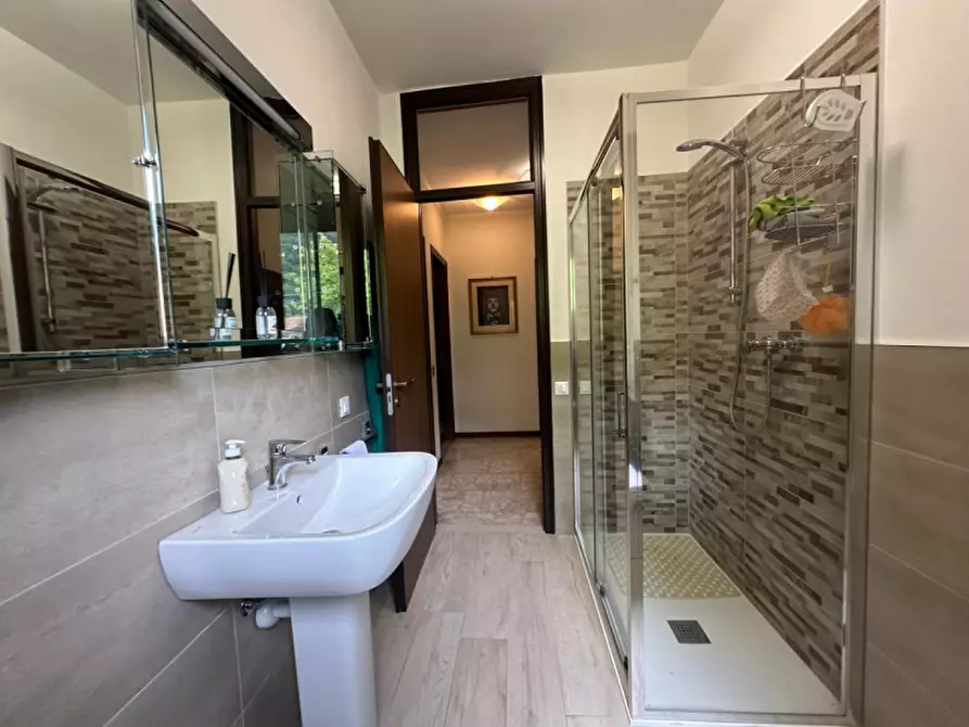 Immagine 51 di Appartamento in vendita  in Via Camillo Benso Conte Di Cavour a Botticino