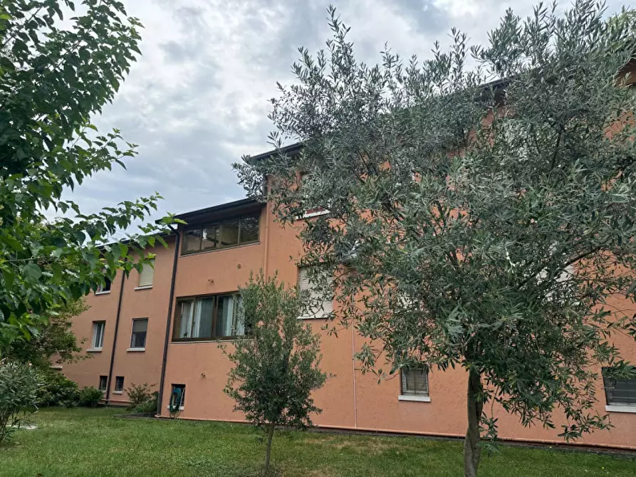 Immagine 52 di Appartamento in vendita  in Via Camillo Benso Conte Di Cavour a Botticino