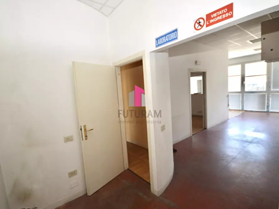 Immagine 10 di Laboratorio in affitto  in Viale Sant'Agostino 6 a Vicenza