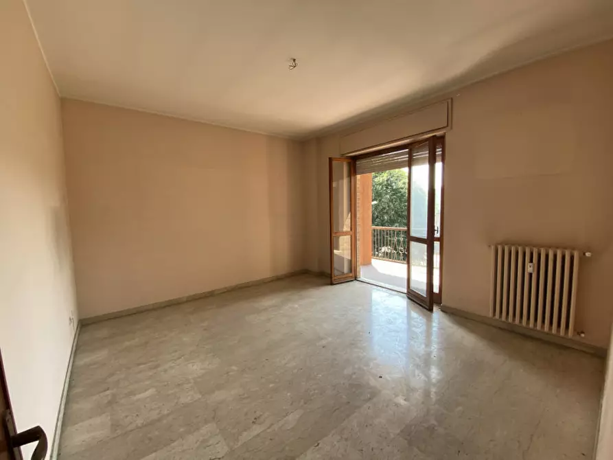 Immagine 2 di Appartamento in vendita  in Via delle Rose a Grinzane Cavour