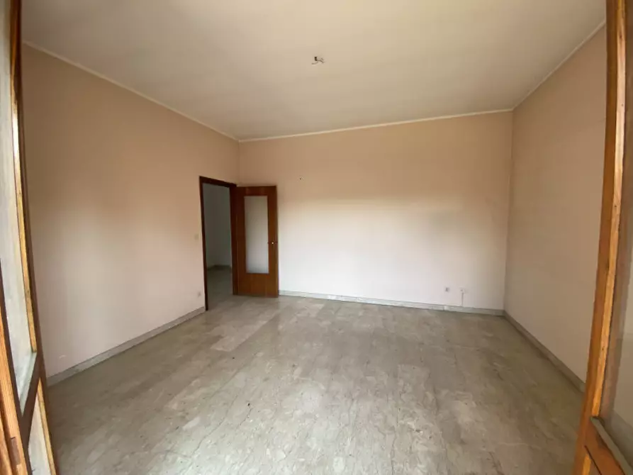 Immagine 3 di Appartamento in vendita  in Via delle Rose a Grinzane Cavour