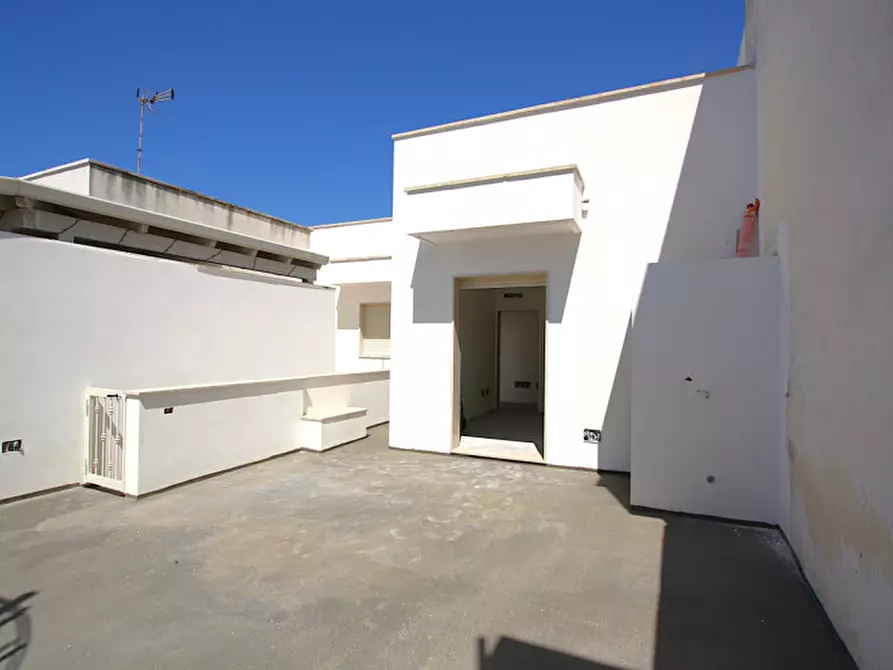 Immagine 12 di Casa bifamiliare in vendita  in Via delle Caselle a Taviano