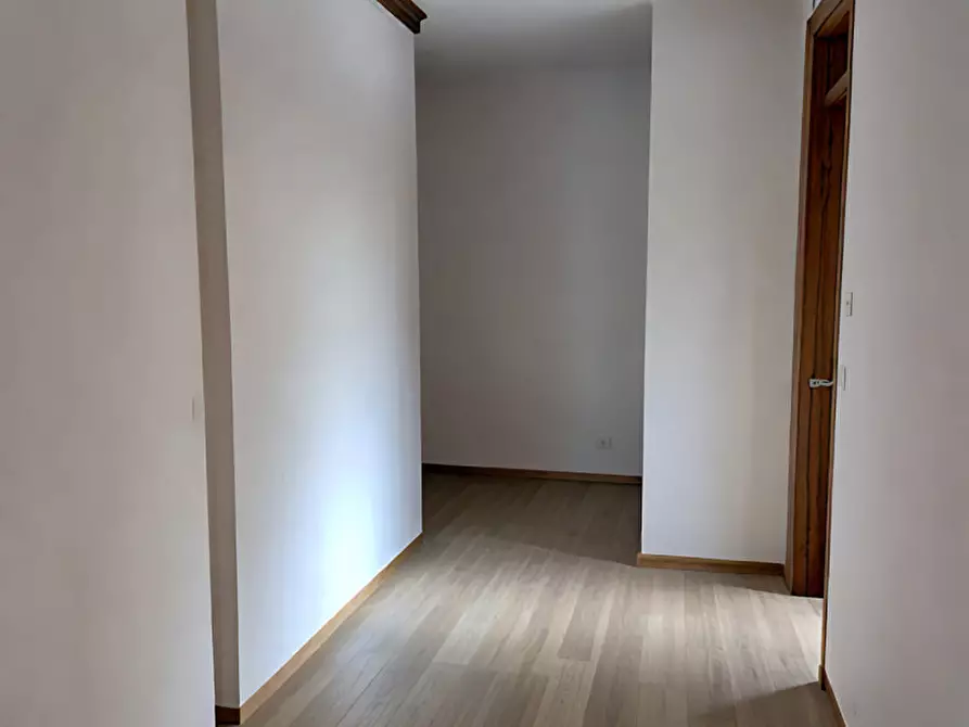 Immagine 4 di Attico in vendita  in Via Risorgimento a Montebelluna