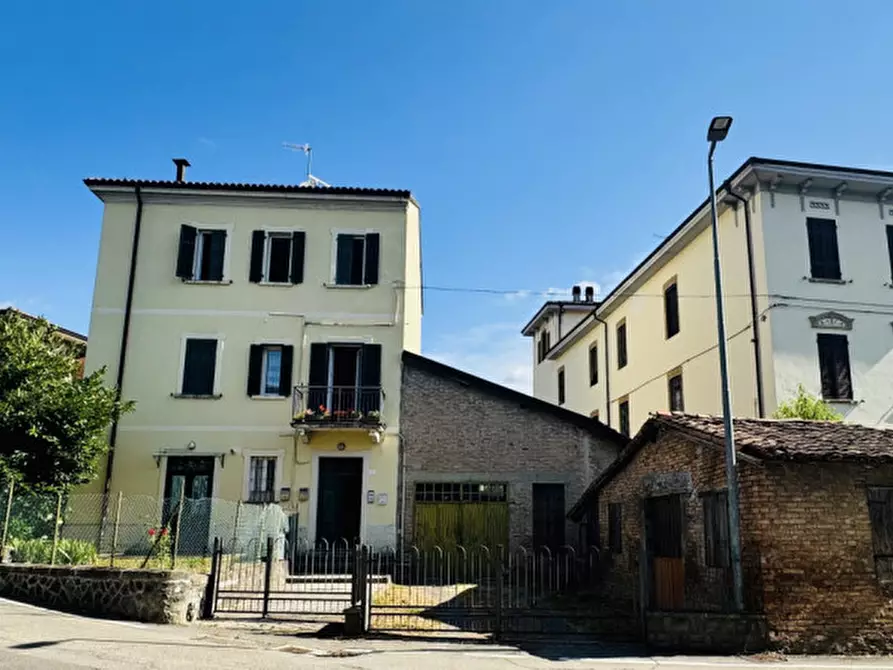 Immagine 1 di Casa indipendente in vendita  in Via Dante a Solignano
