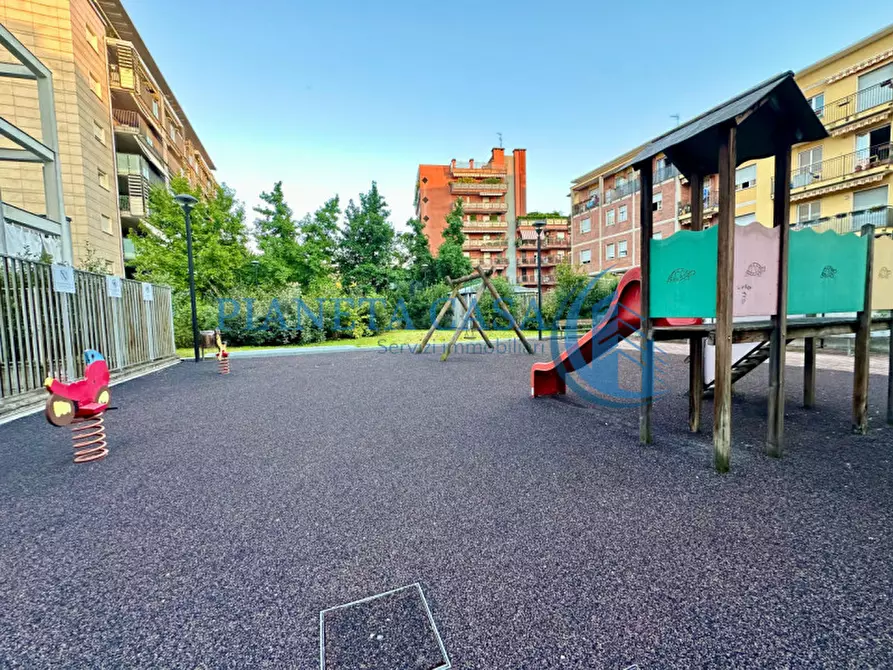 Immagine 12 di Appartamento in vendita  in via mola 7 milano a Milano