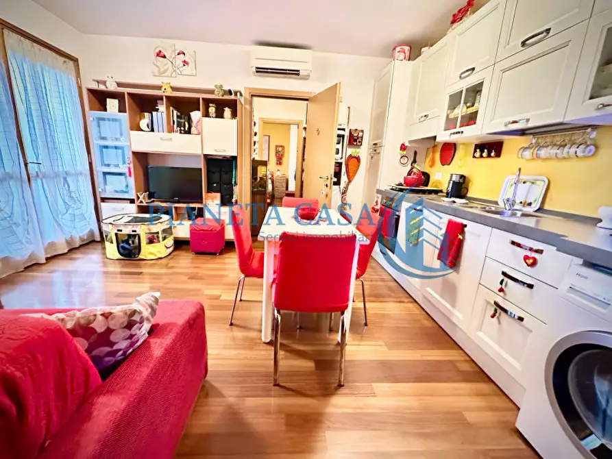 Immagine 18 di Appartamento in vendita  in via mola 7 milano a Milano