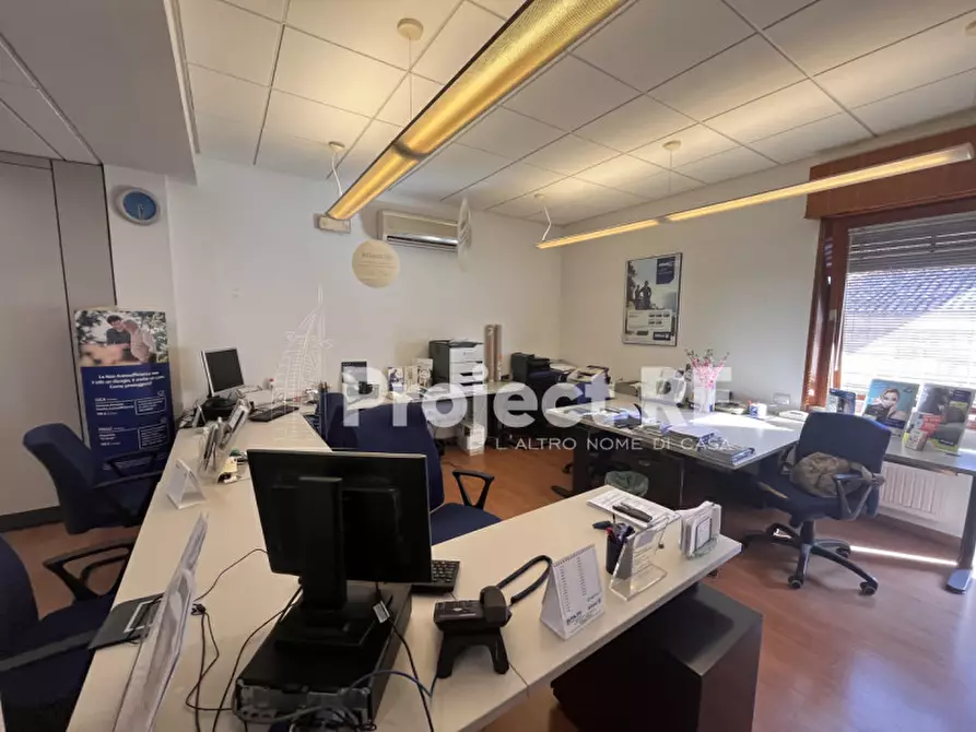 Immagine 15 di Ufficio in affitto  in ViA Giudecca a Reggio Di Calabria