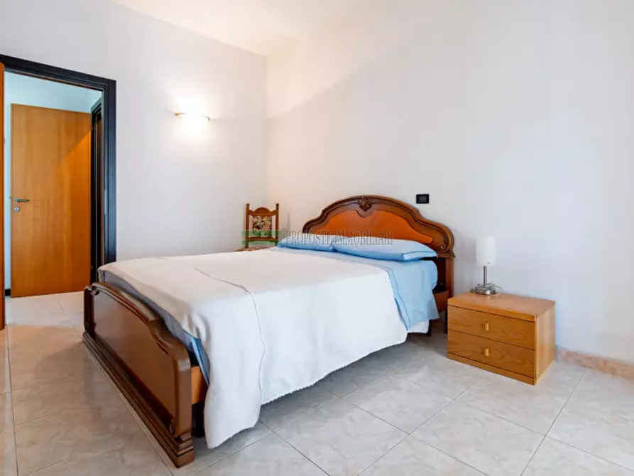 Immagine 10 di Casa trifamiliare in vendita  in Via Alessandro Manzoni a Passirano