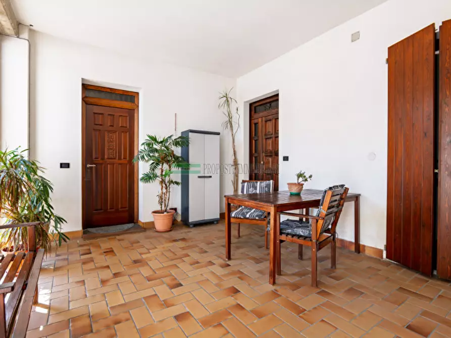 Immagine 15 di Casa trifamiliare in vendita  in Via Alessandro Manzoni a Passirano