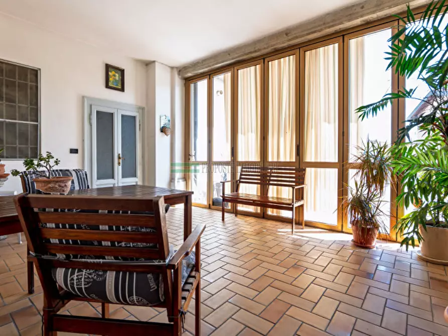 Immagine 17 di Casa trifamiliare in vendita  in Via Alessandro Manzoni a Passirano