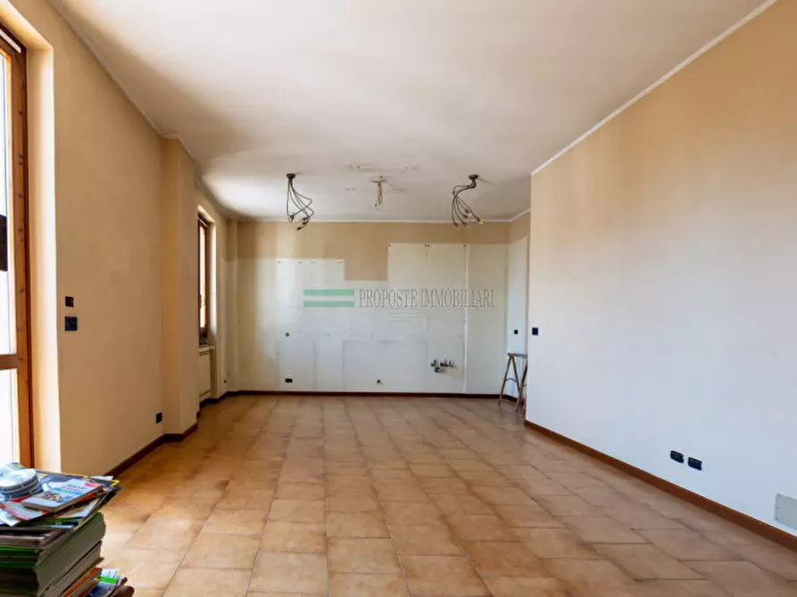 Immagine 28 di Casa trifamiliare in vendita  in Via Alessandro Manzoni a Passirano