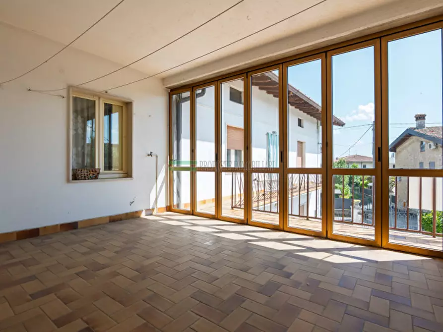 Immagine 29 di Casa trifamiliare in vendita  in Via Alessandro Manzoni a Passirano