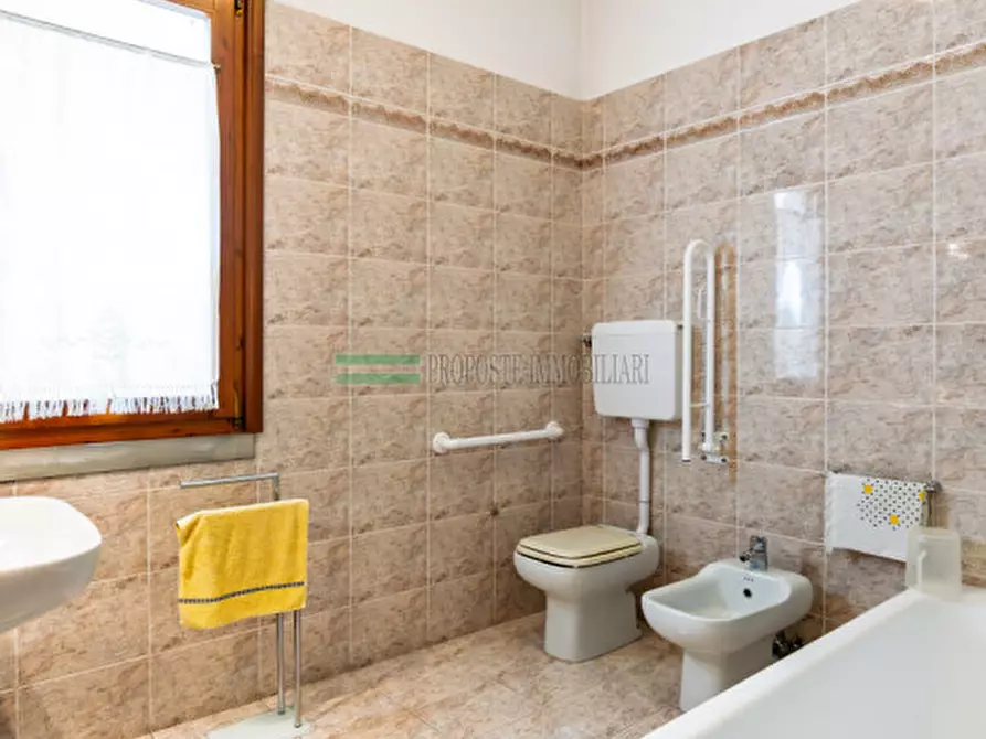 Immagine 35 di Casa trifamiliare in vendita  in Via Alessandro Manzoni a Passirano