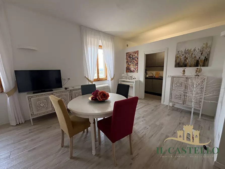 Immagine 2 di Appartamento in vendita  in Via Belvedere a Castiglione Del Lago