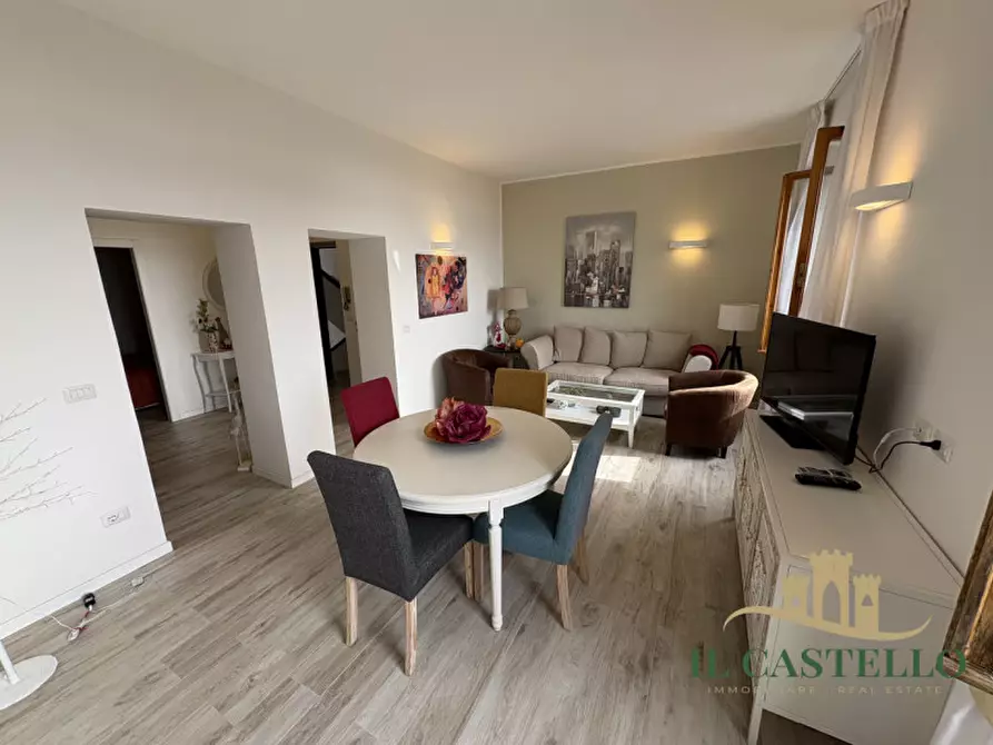 Immagine 4 di Appartamento in vendita  in Via Belvedere a Castiglione Del Lago