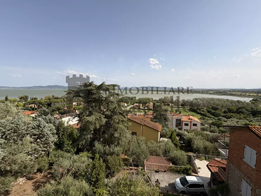 Immagine 11 di Appartamento in vendita  in Via Belvedere a Castiglione Del Lago