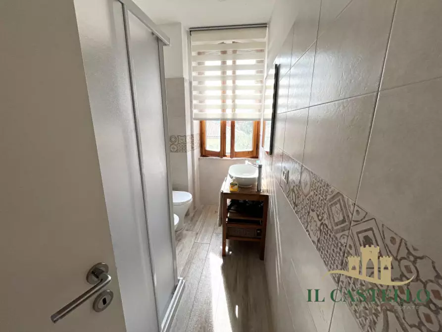 Immagine 18 di Appartamento in vendita  in Via Belvedere a Castiglione Del Lago