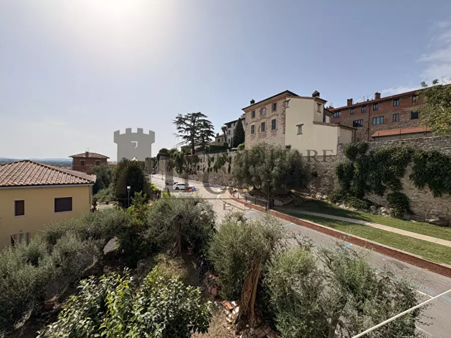 Immagine 24 di Appartamento in vendita  in Via Belvedere a Castiglione Del Lago