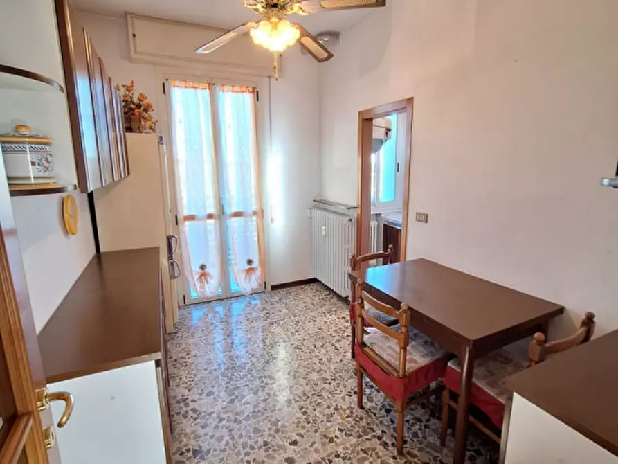 Immagine 3 di Appartamento in vendita  in via Imperia 9 a Modena