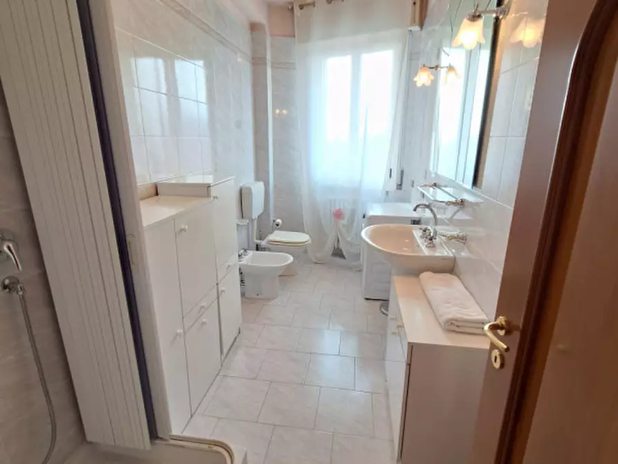 Immagine 11 di Appartamento in vendita  in via Imperia 9 a Modena