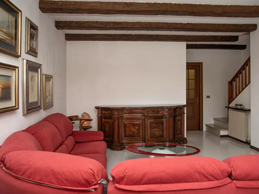 Immagine 5 di Villa in vendita  in Via Carlo Casalegno a Bussolengo