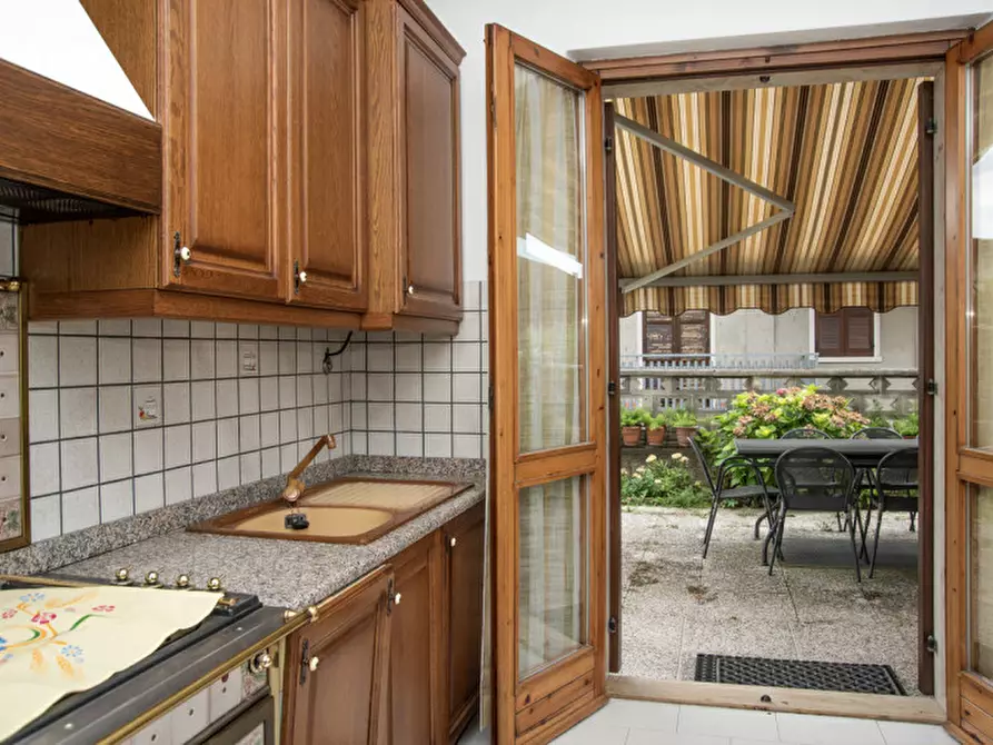 Immagine 9 di Villa in vendita  in Via Carlo Casalegno a Bussolengo