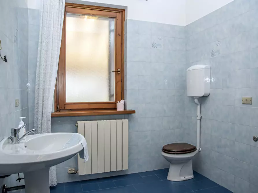 Immagine 11 di Villa in vendita  in Via Carlo Casalegno a Bussolengo