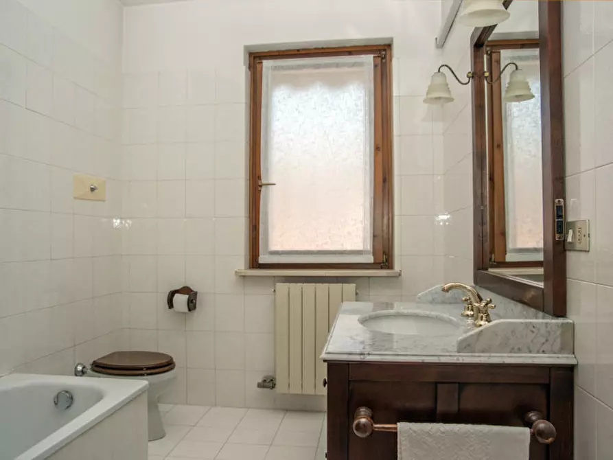 Immagine 19 di Villa in vendita  in Via Carlo Casalegno a Bussolengo