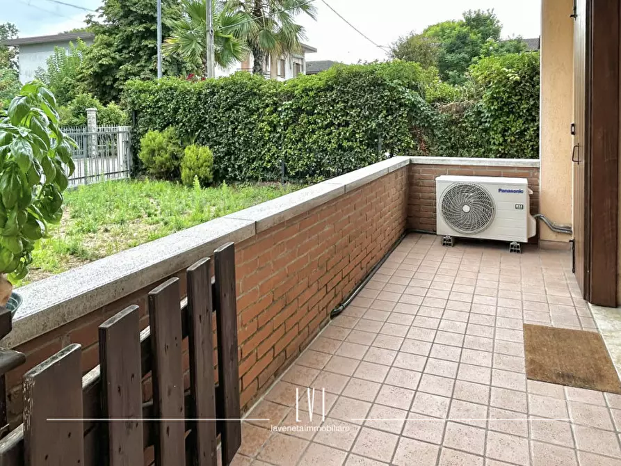 Immagine 22 di Appartamento in vendita  in Via Benvenuto Cellini 4 a Jesolo