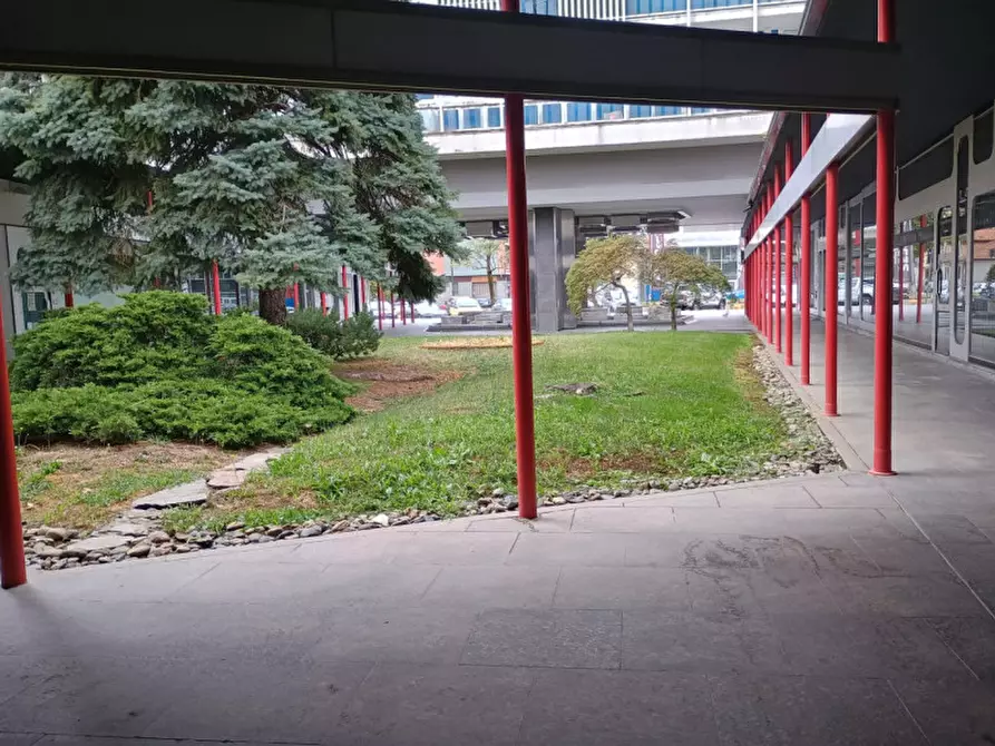 Immagine 24 di Attività commerciale in vendita  in Corso Francia 222 a Collegno