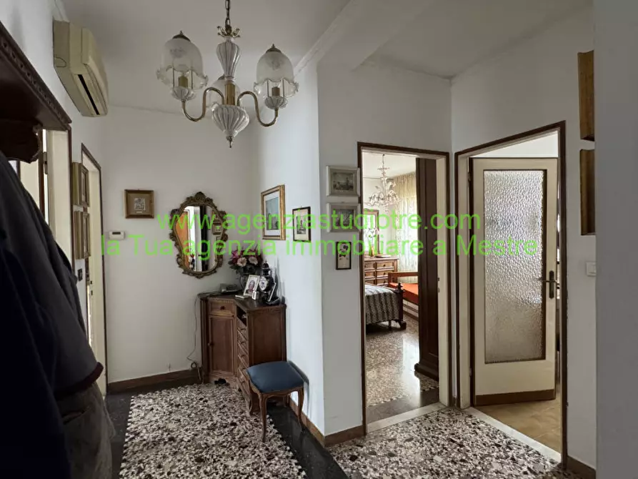 Immagine 3 di Appartamento in vendita  in Via Giuseppe Tartini 8 a Venezia