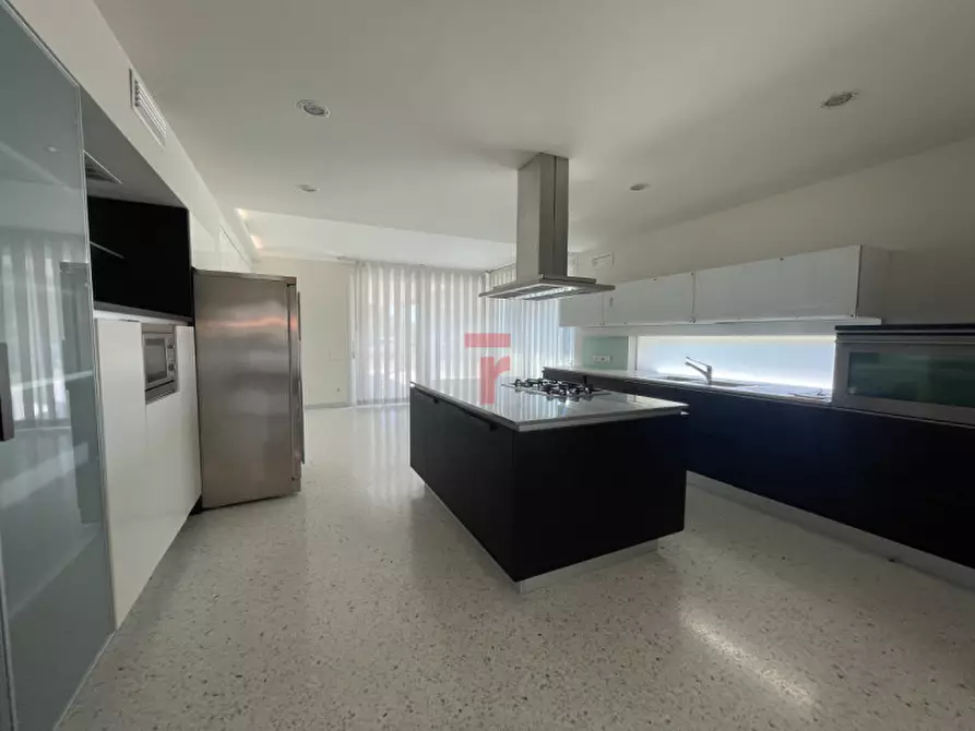 Immagine 5 di Villa in vendita  in Via Torino a Legnaro