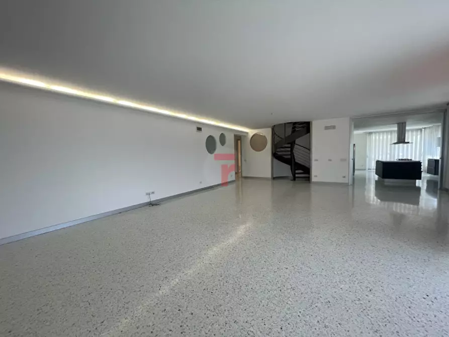 Immagine 9 di Villa in vendita  in Via Torino a Legnaro