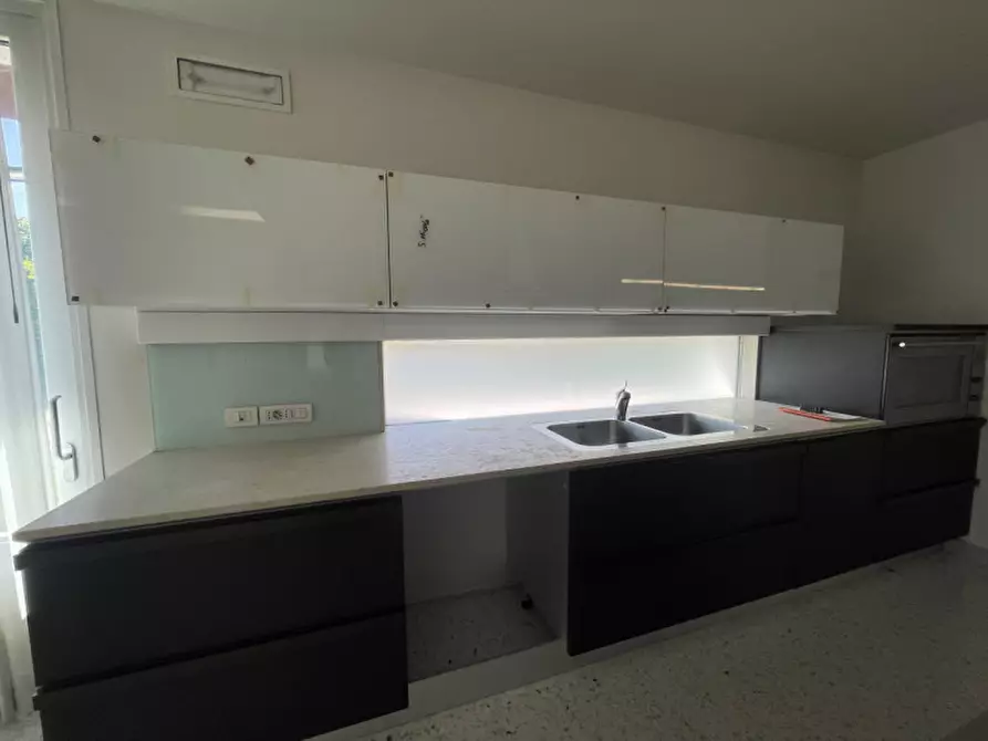 Immagine 11 di Villa in vendita  in Via Roma a Legnaro