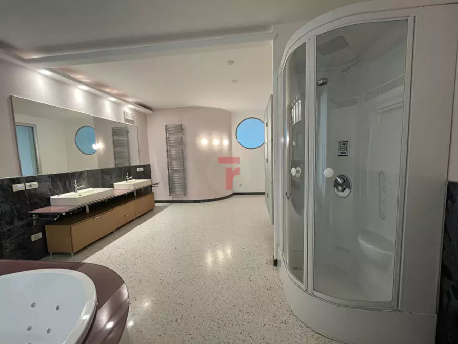 Immagine 18 di Villa in vendita  in Via Torino a Legnaro