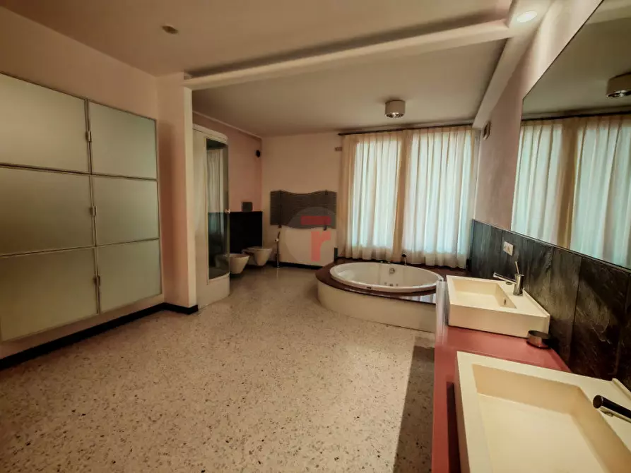 Immagine 21 di Villa in vendita  in Via Torino a Legnaro