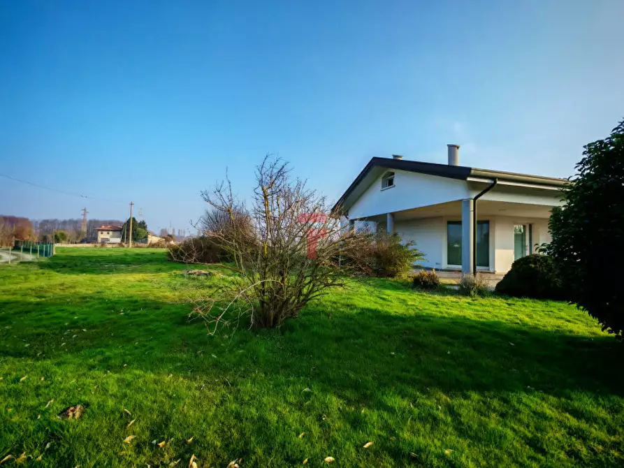 Immagine 24 di Villa in vendita  in Via Torino a Legnaro