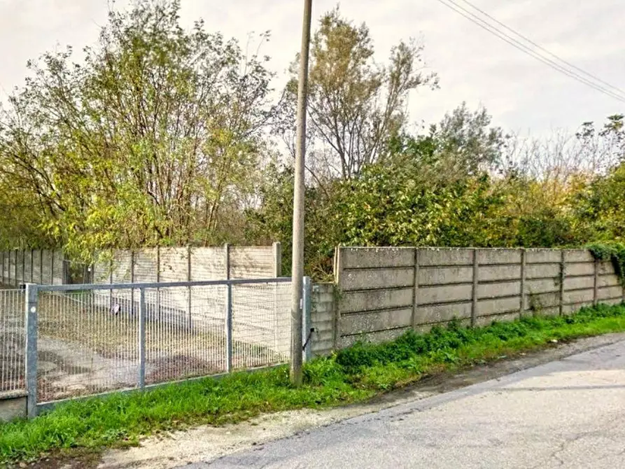 Immagine 2 di Terreno in vendita  in Via delle Industrie, 26100 Cremona CR, Italia a Cremona