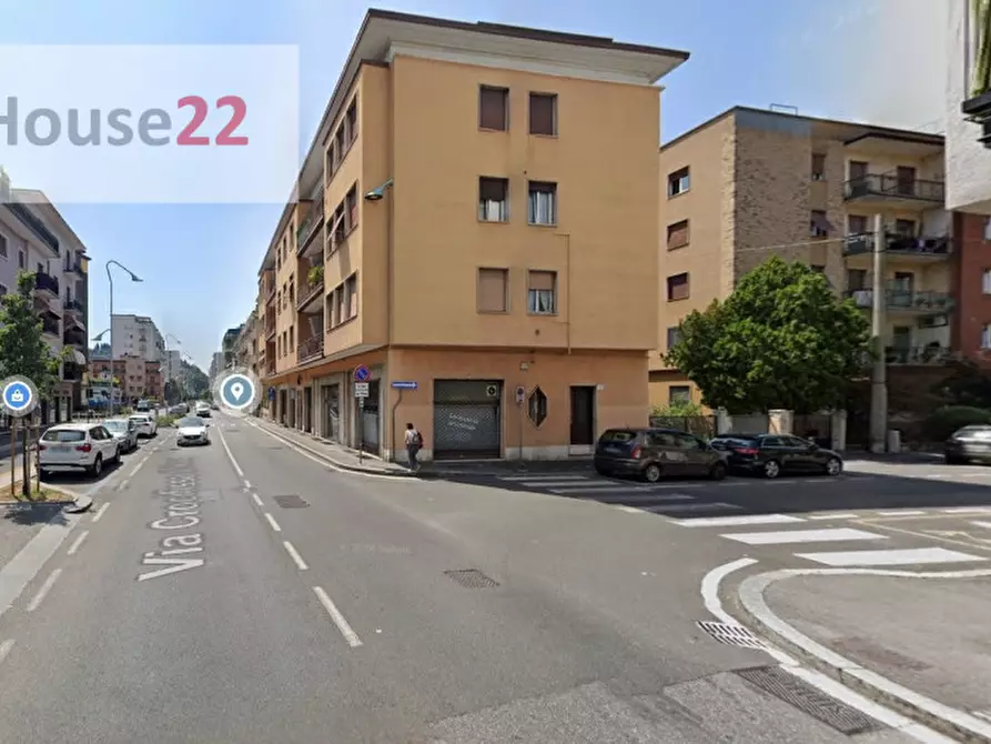 Immagine 3 di Negozio in vendita  in Via Vincenzo Gioberti 31 a Brescia