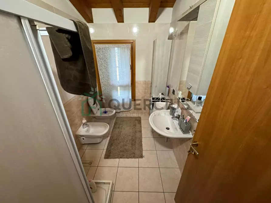 Immagine 11 di Appartamento in vendita  in Piazza Vittorio Veneto a Caldiero