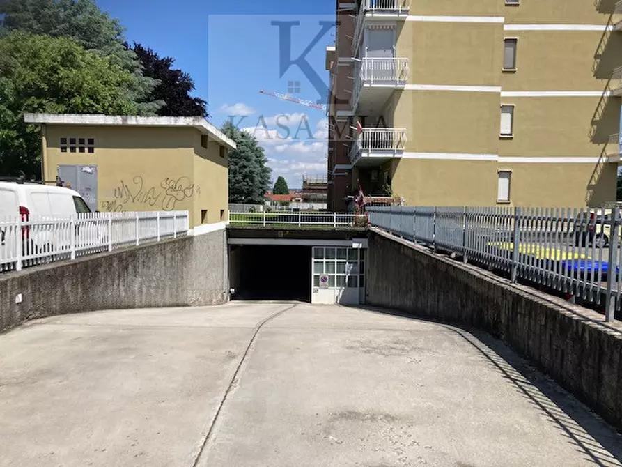 Immagine 2 di Garage in vendita  in Via Filippo Brunelleschi a Settimo Torinese